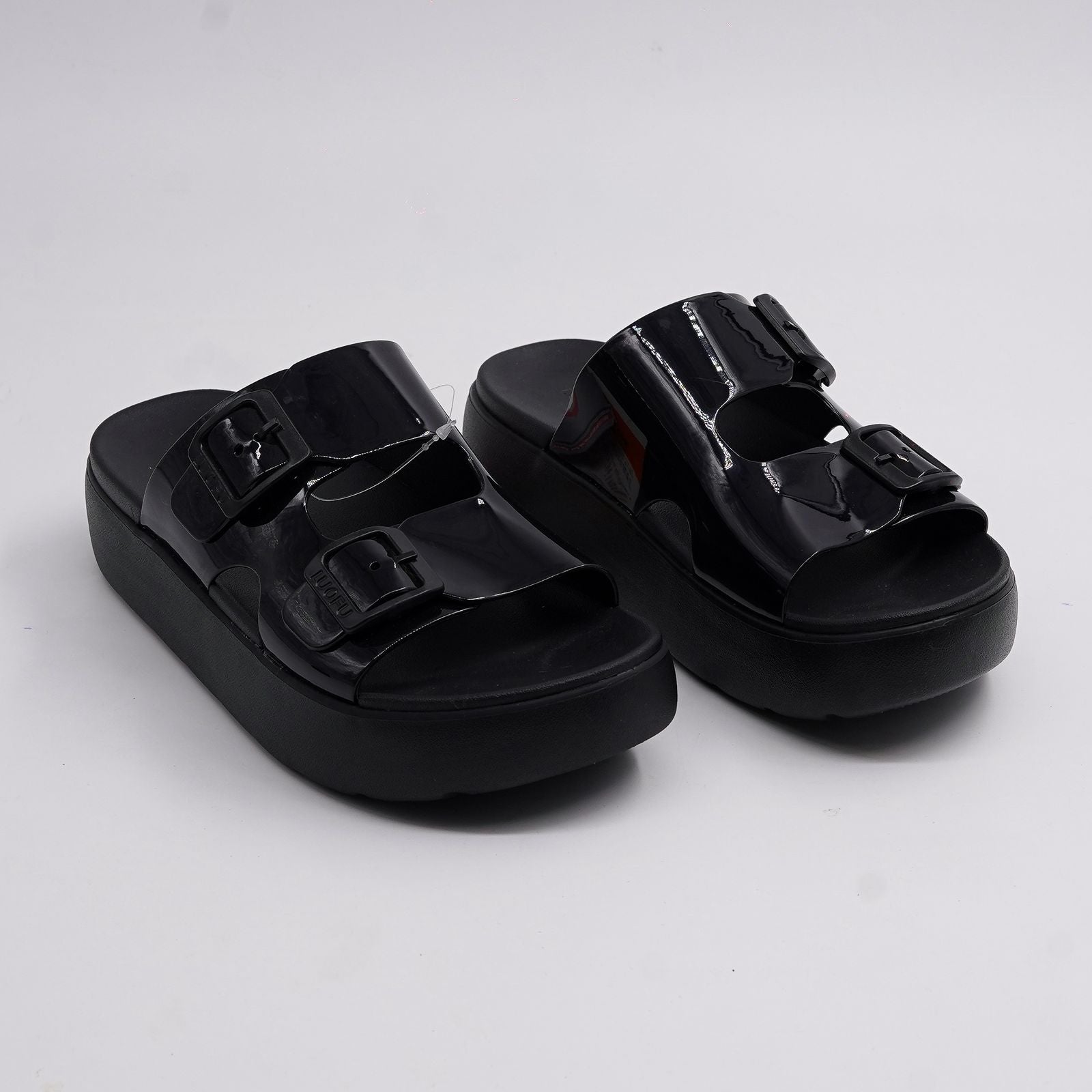 Alayna Fashion | Regal Embellished Platform Flip Flops – Glamorous Comfort