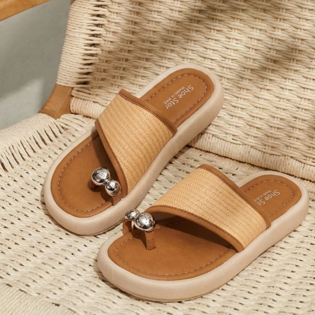 Alayna Fashion | Raffia Woven Toe-Loop Platform Slides – 3 Colors