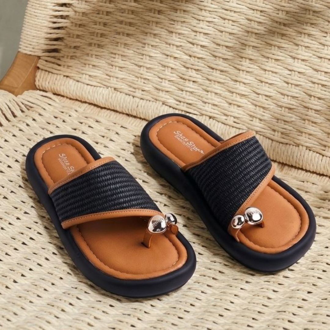 Alayna Fashion | Raffia Woven Toe-Loop Platform Slides – 3 Colors